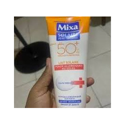 Mixa - Lait Solaire SPF50+ - Peaux Allergiques au Soleil Enfant - Adulte