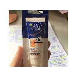 Crème + Stick Lèvres protecteurs Garnier Ambre Solaire UV SKI 50+