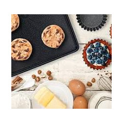 Tefal - Assiette 12 coupelles à cupcakes - en aluminium 30 x 23 x 1.5 cm - Noir - Marron.