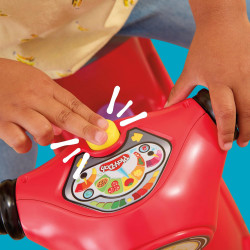 Play-Doh Mon Scooter à Pizzas - Jouet  - Loisir Créatif avec Accessoires de cuisines pour enfants.