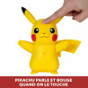 Bandai – Pokémon – Pikachu Deluxe interactif et ses accessoires – Jouet Pokémon avec Lumières Sons et Mouvements